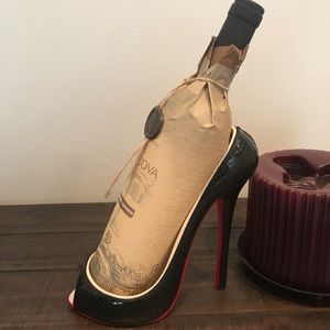 Wine holder